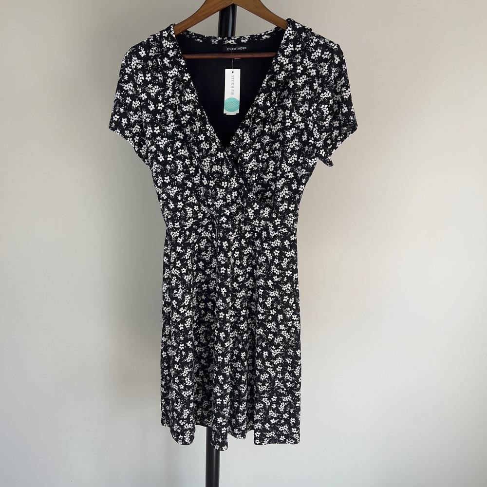 NWT 41 Hawthorn Black White Floral Faux Wrap Dress Ruffle Short Sleeve Small